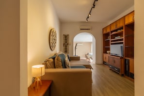 Apartment, Smoking | 3 bedrooms