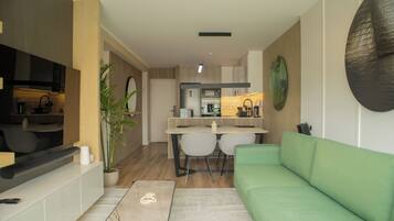Apartment, 3 Bedrooms | Living area