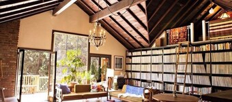 Legendary Laurel Canyon 2BR/2BA Cabin with WIFI, A/C, Music Studio