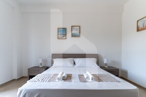 1 bedroom, travel crib, WiFi, bed sheets