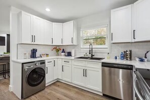 Private kitchen - Charming and Modern 2BR Cottage (Atlanta)
