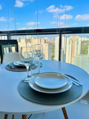 Studio | Dining