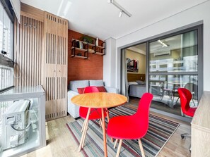 Studio Business | Truy cập Internet không dây miễn phí