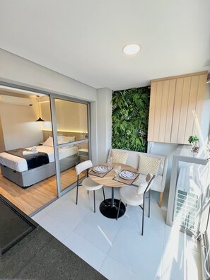 Traditional Studio | Dining - Innvista - AirBrooklin (São Paulo)