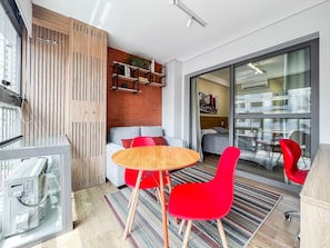 Business Studio | 1 bedroom, free WiFi