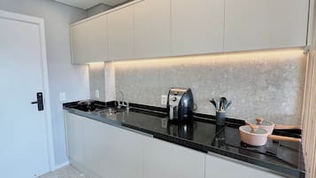 Studio | Private kitchen | Stovetop