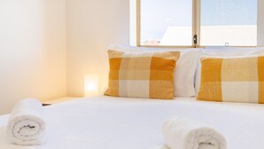 1 bedroom, desk, iron/ironing board, WiFi (free)