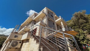 Building design - Boutique Hotel Moonstar (Budva)