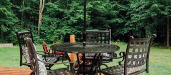 Cozy Lil Red Cabin; Water Frontage, Dog Friendly!
