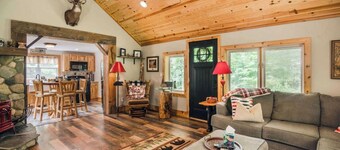 Cozy Lil Red Cabin; Water Frontage, Dog Friendly!