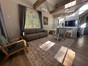 TV - The Farmview Cabin (Rio Grande)