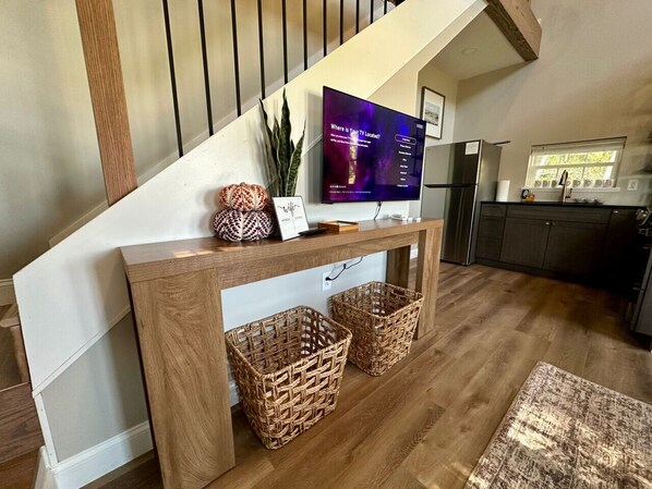 Interior - The Farmview Cabin (Rio Grande)