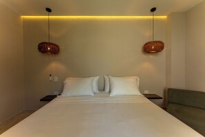 5 habitaciones, tabla de planchar con plancha, wifi y ropa de cama 