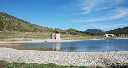 Spacious Apartment with Roof Terrace. Enjoy Cycling, Hiking, Water sports, Wine.