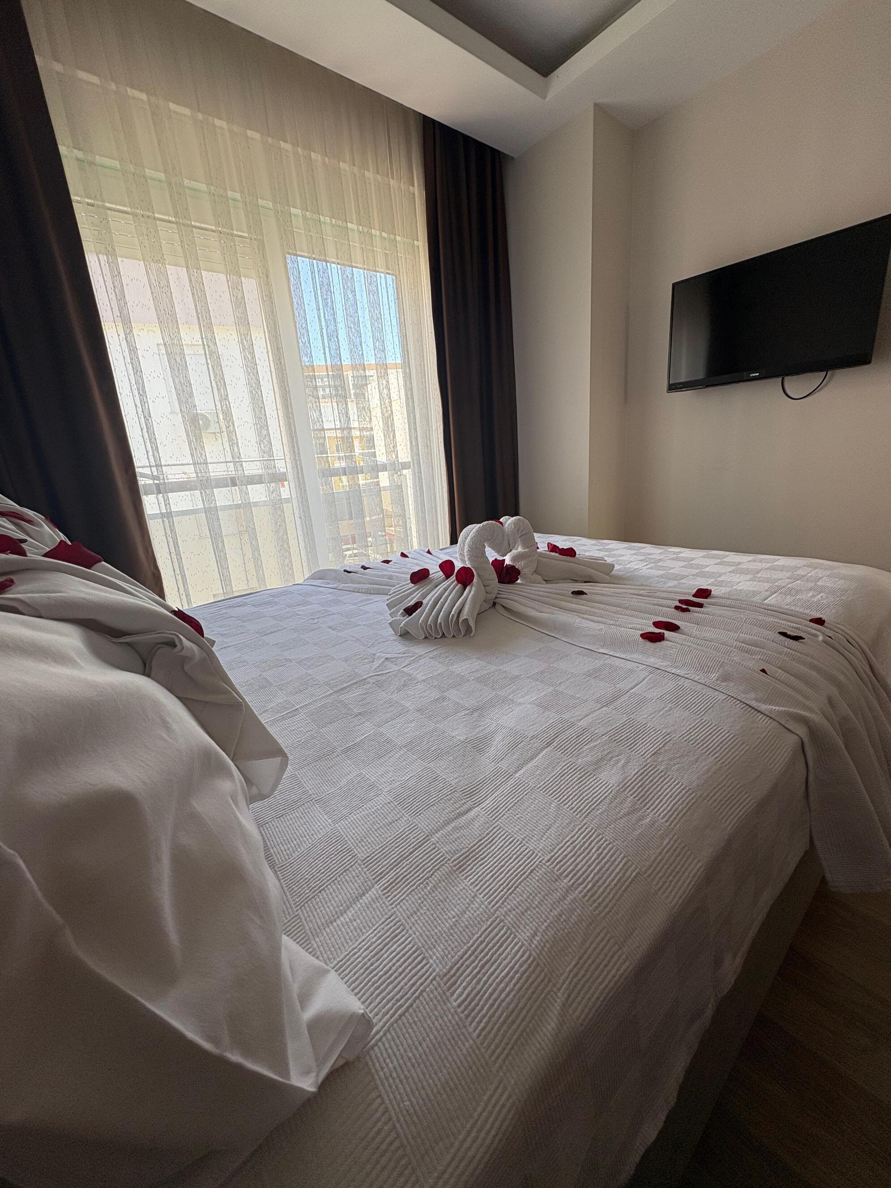 2 chambres, fer et planche à repasser, Wi-Fi, draps fournis