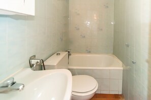 Douche, serviettes fournies