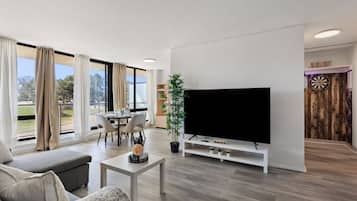 Smart TV, offices