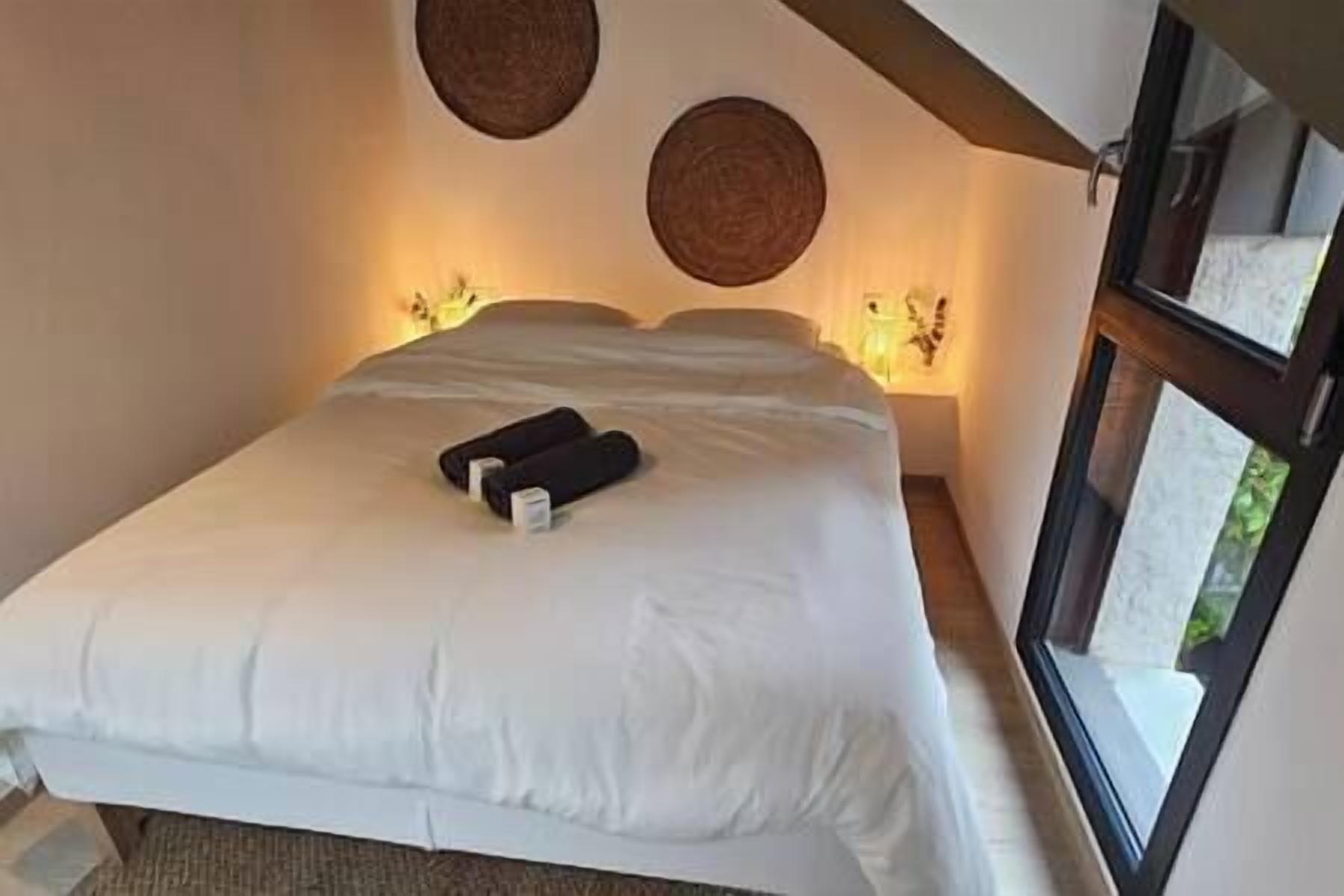 2 slaapkamers, reisbedje, wifi, beddengoed