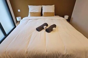 2 Schlafzimmer, Reisekinderbett, WLAN, Bettwäsche
