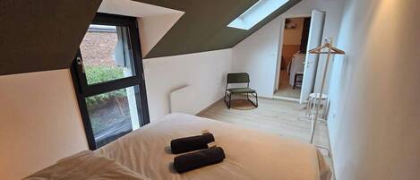 2 chambres, lit parapluie, Wi-Fi, draps fournis