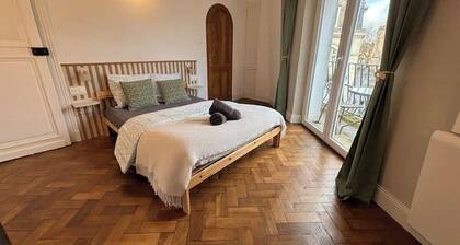 Appartement central avec balcon