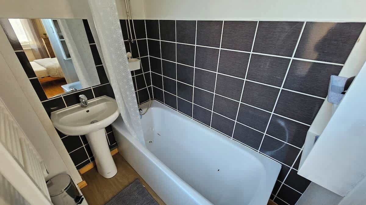 Een douche, een haardroger