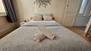 1 bedroom, WiFi, bed sheets