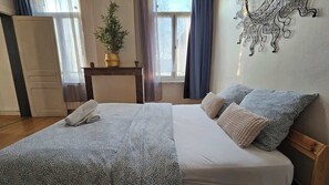 1 bedroom, WiFi, bed sheets