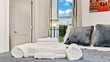 1 bedroom, iron/ironing board, WiFi, bed sheets