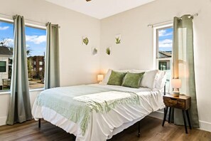 1 habitación, escritorio, tabla de planchar con plancha y wifi gratis 