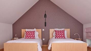 10 bedrooms, WiFi, bed sheets