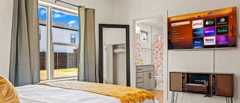 1 bedroom, iron/ironing board, WiFi, bed sheets