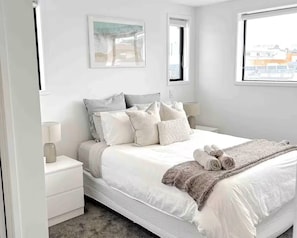 2 bedrooms, iron/ironing board, travel crib, free WiFi