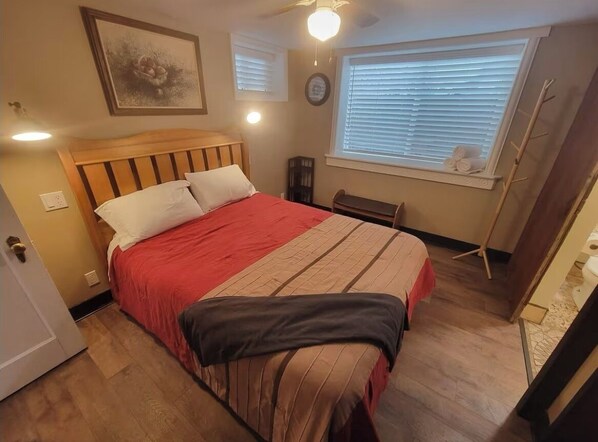 1 bedroom, iron/ironing board, WiFi, bed sheets