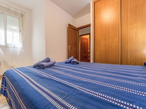 2 bedrooms, internet