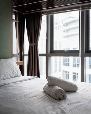 1 bedroom, bed sheets