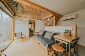 TV, computer monitors - Ascent House | Keene (Keene)