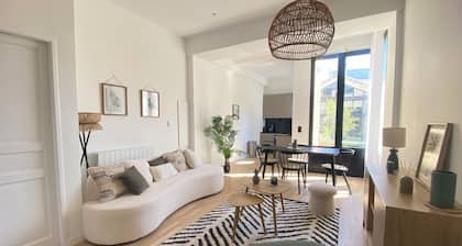 Prestigious appartment in the heart of the Golden Triangle