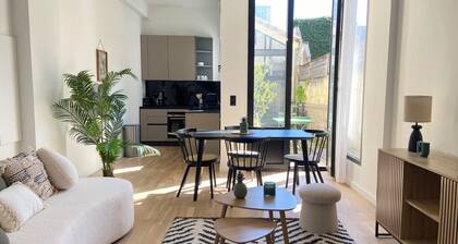 Prestigious appartment in the heart of the Golden Triangle