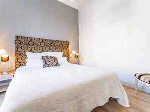 1 chambre, fer et planche à repasser, Wi-Fi, draps fournis