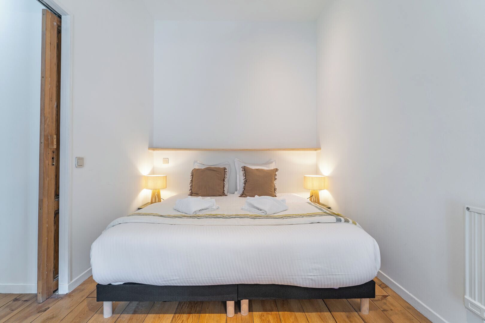 2 slaapkamers, een strijkplank/strijkijzer, reisbedje, wifi