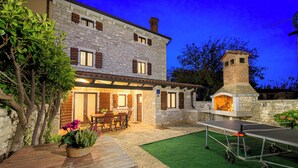 Outdoor dining - Villa Anita - Krmed (Istria - Krmed) (Krmed)