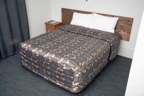 1 bedroom, iron/ironing board, free WiFi