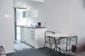 Interior - Superior Queen Room Studio (christchurch)