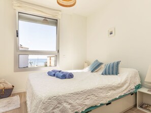 3 Schlafzimmer, Schreibtisch, Internetzugang