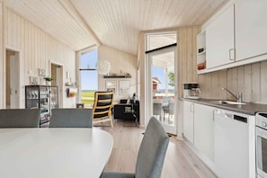 Kühlschrank, Ofen, Herdplatte, Geschirrspüler