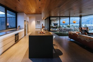 Villa Luxe, 6 chambres, vue lac | Cuisine privée