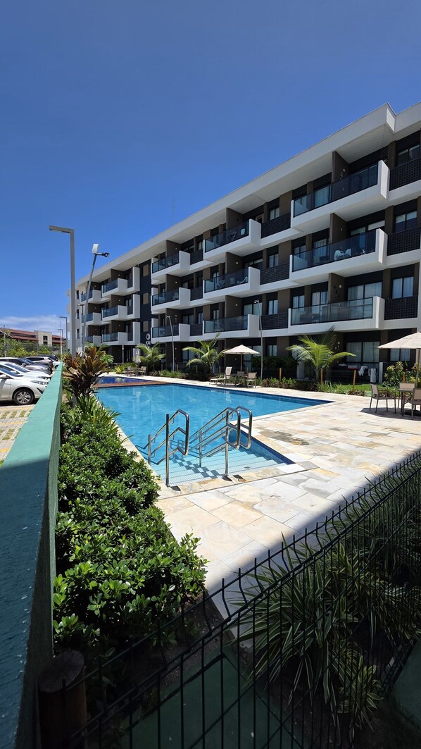 4 piscinas externas