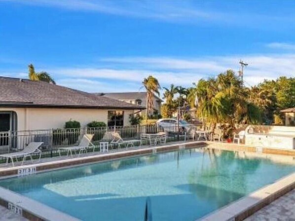 Outdoor pool, a heated pool
