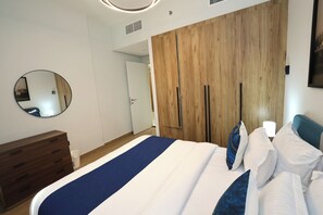 1 slaapkamer, een strijkplank/strijkijzer, wifi, beddengoed